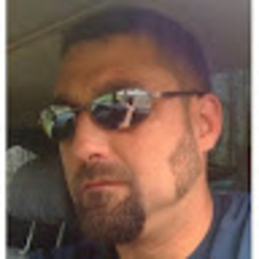 Meet your Posher, Dustin